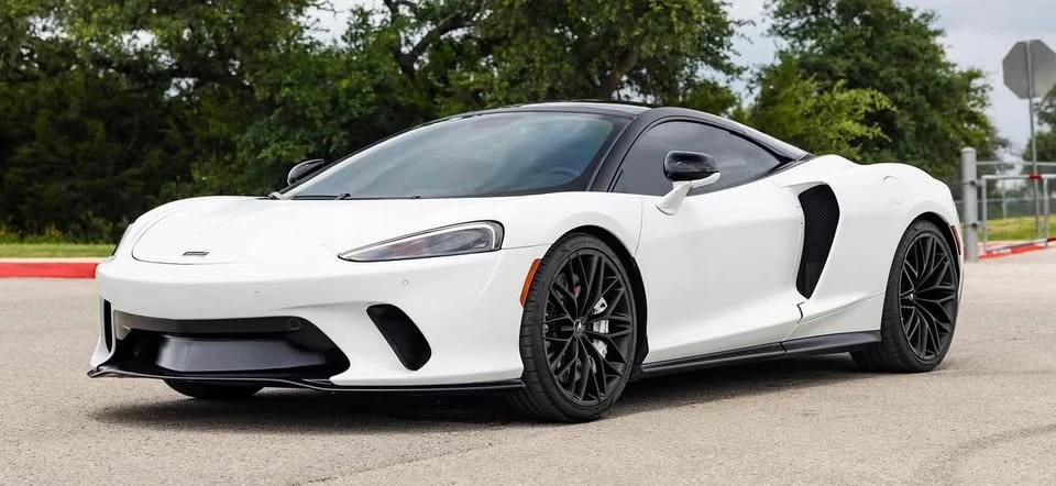 2023 McLaren GT - Image 2 of 6