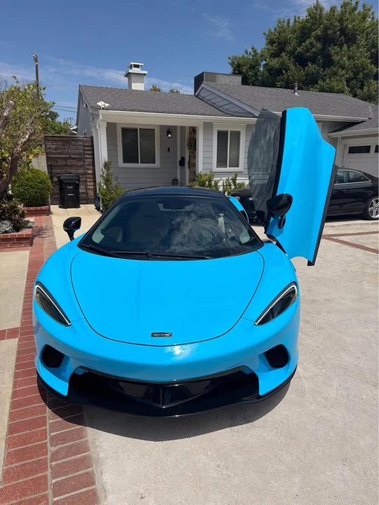 2023 McLaren GT - Image 2 of 2