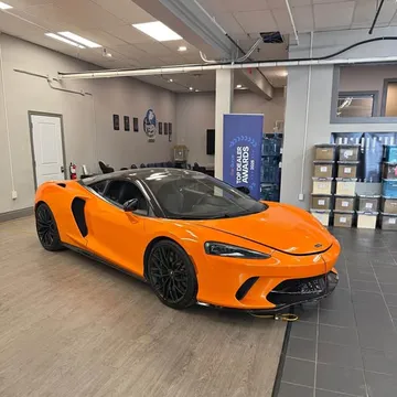 2023 McLaren GT