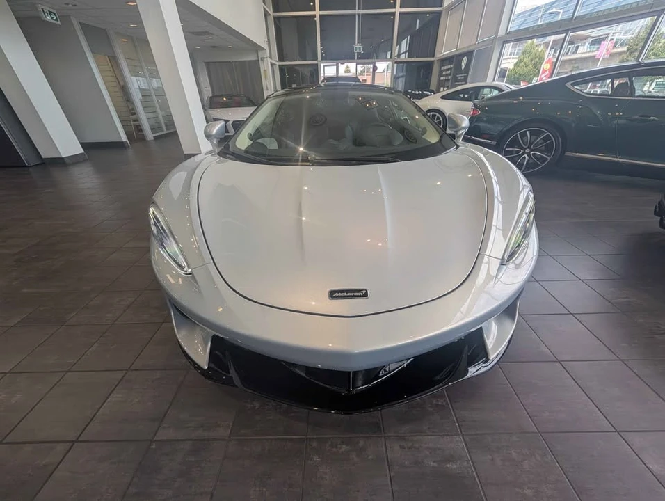 2023 McLaren GT - Image 3 of 9