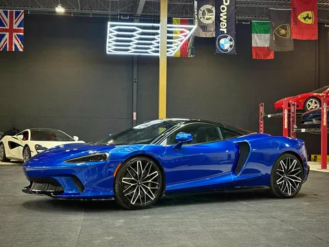 2023 McLaren GT