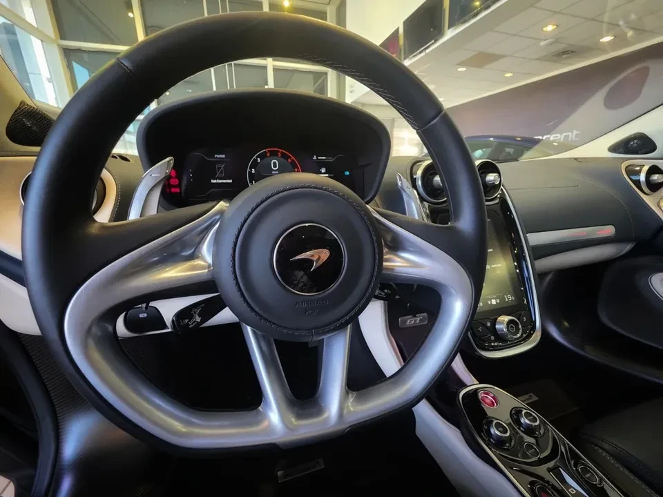2023 McLaren GT - Image 14 of 16