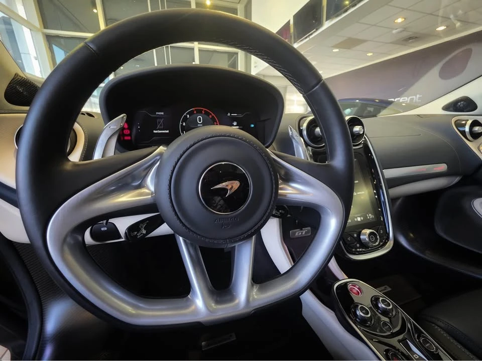 2023 McLaren GT - Image 11 of 17