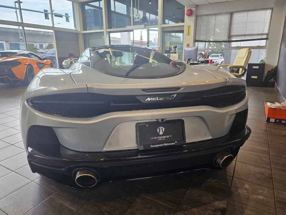 2023 McLaren GT - Image 3 of 4