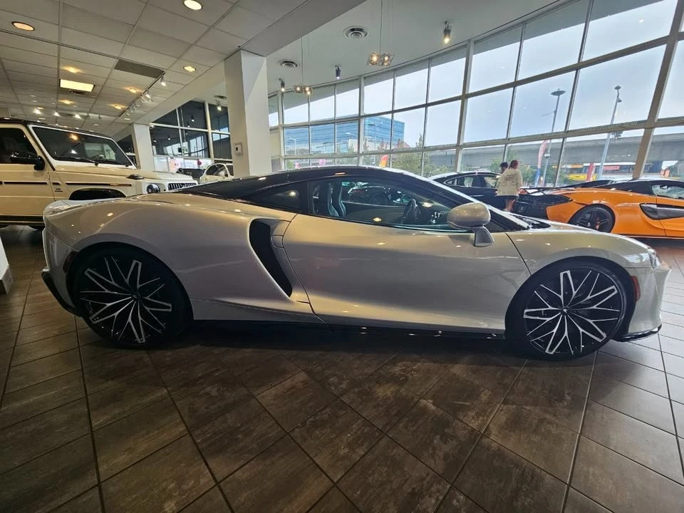 2023 McLaren GT - Image 4 of 4