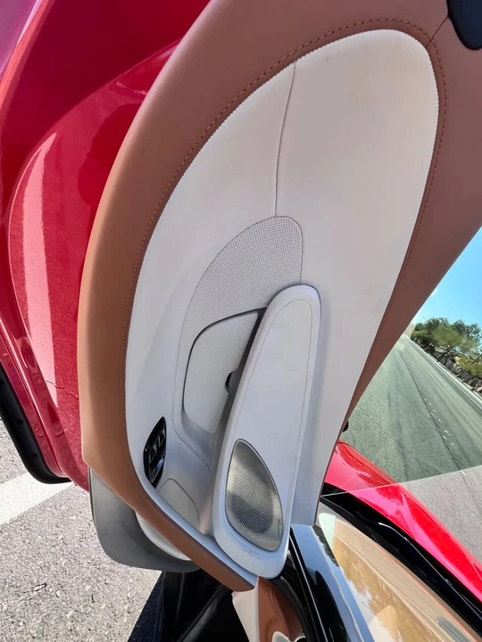 2023 McLaren GT - Image 9 of 10
