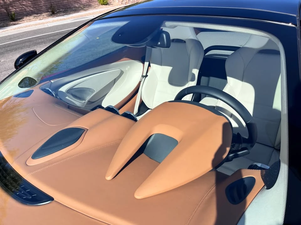 2023 McLaren GT - Image 6 of 10