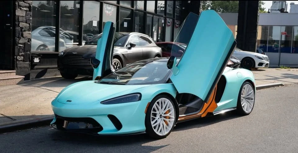 2023 McLaren GT - Image 3 of 14