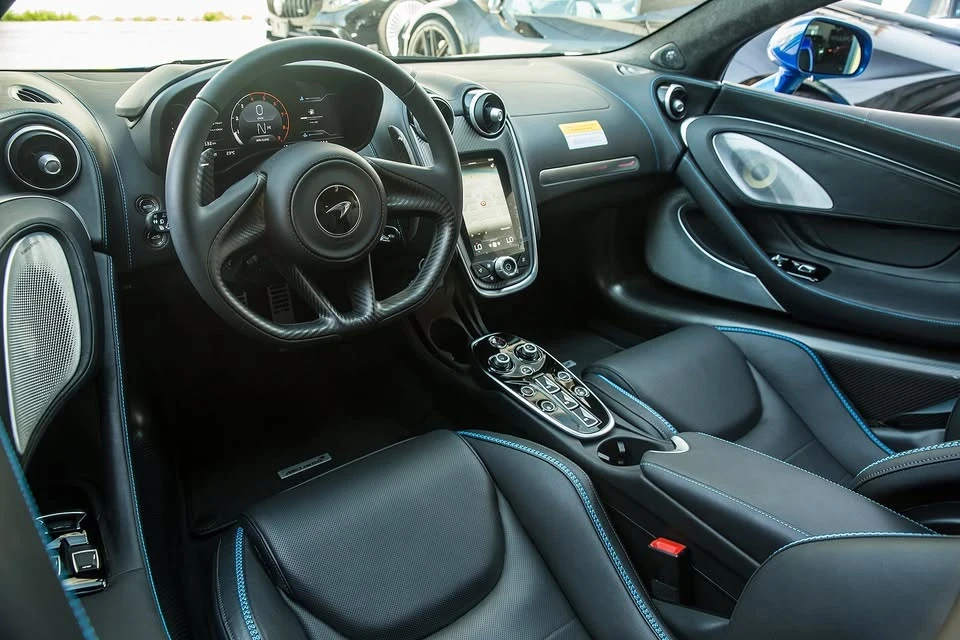 2023 McLaren GT - Image 14 of 20