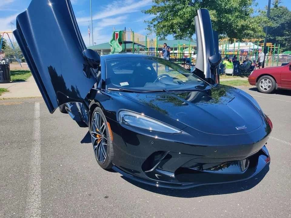 2023 McLaren GT - Image 4 of 10