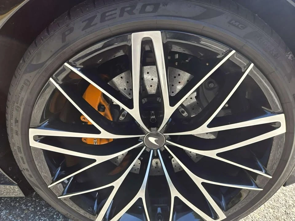 2023 McLaren GT - Image 6 of 10