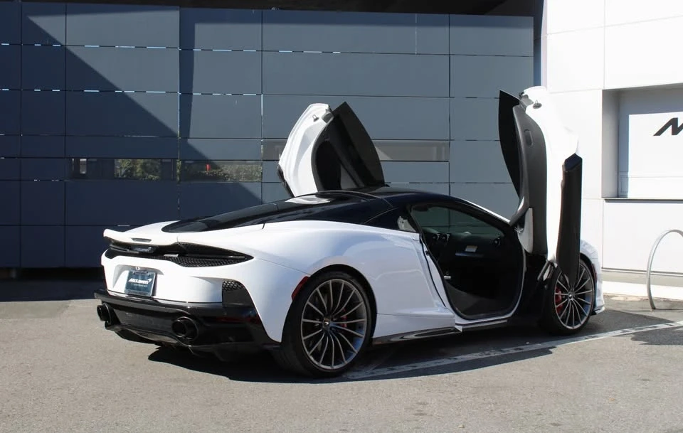 2023 McLaren GT - Image 10 of 20