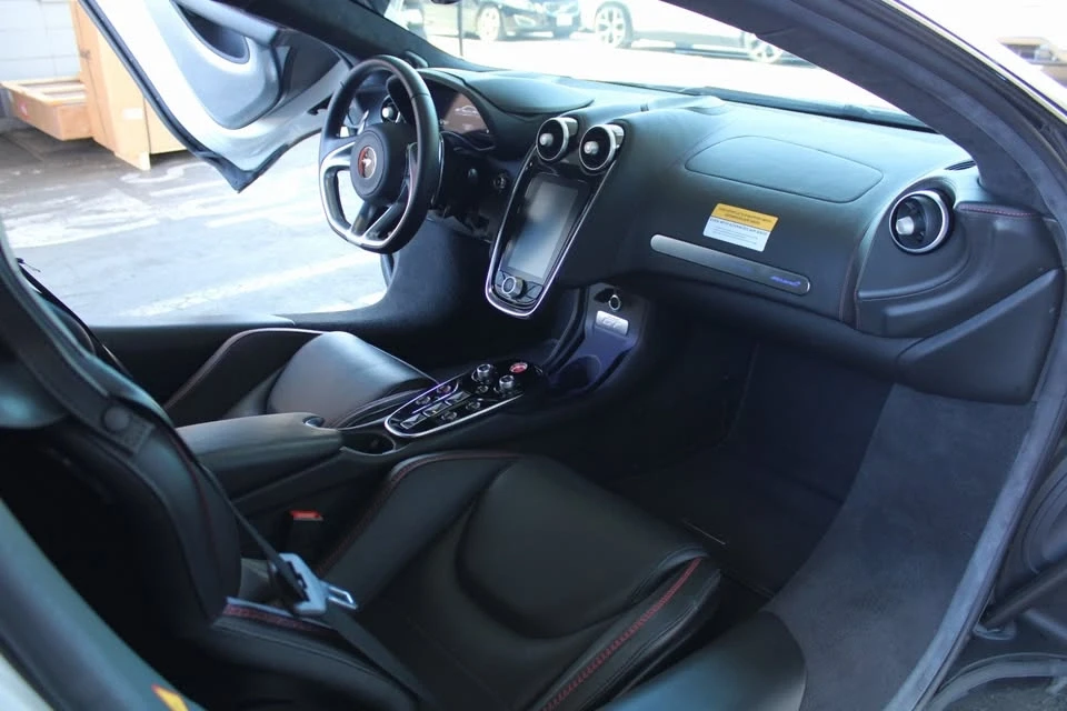 2023 McLaren GT - Image 4 of 20