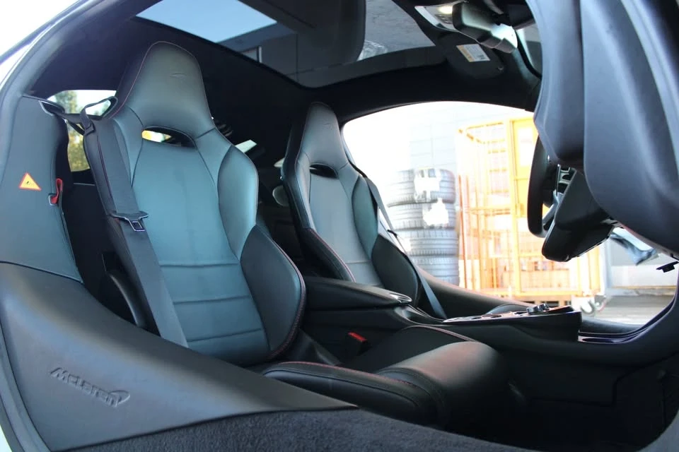 2023 McLaren GT - Image 3 of 20