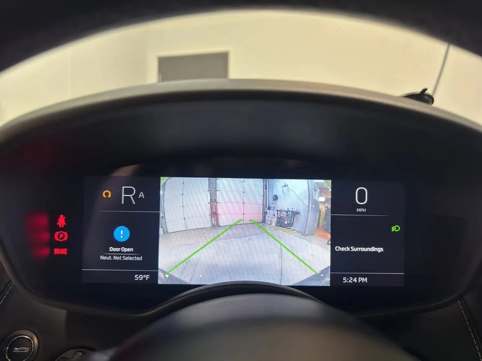 2023 McLaren GT - Image 9 of 17