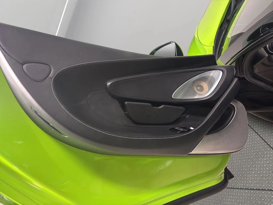 2023 McLaren GT - Image 12 of 17