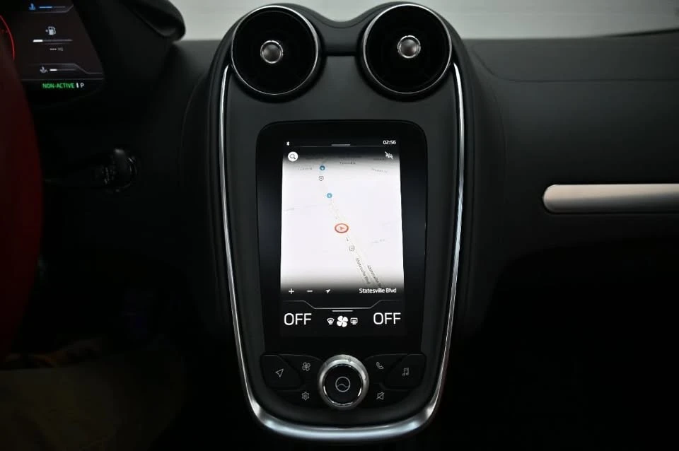 2023 McLaren GT - Image 15 of 18