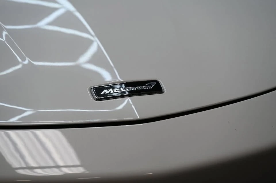 2023 McLaren GT - Image 2 of 18