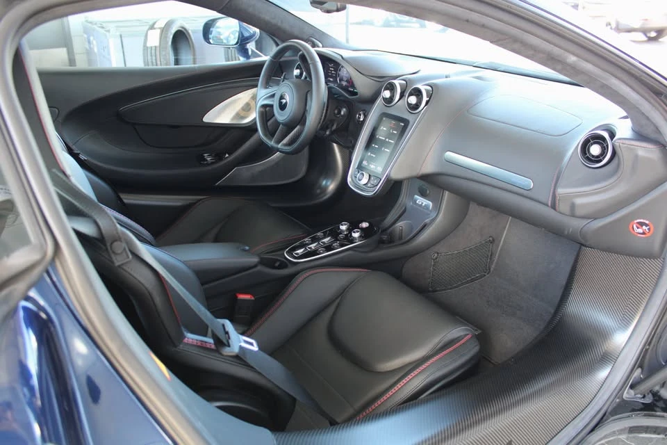 2023 McLaren GT - Image 7 of 20