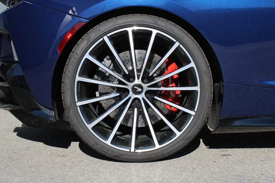 2023 McLaren GT - Image 4 of 20
