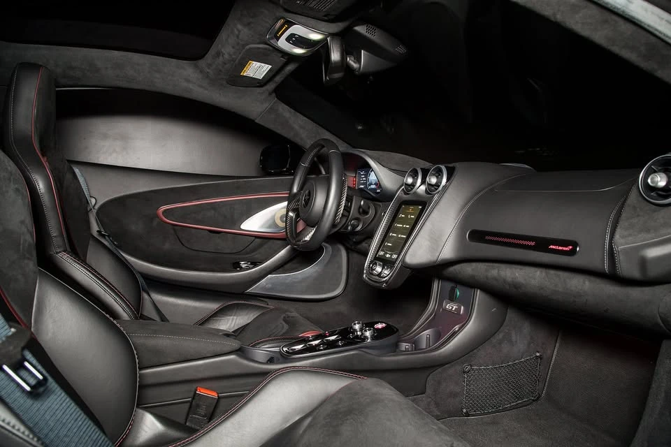 2023 McLaren GT - Image 17 of 20