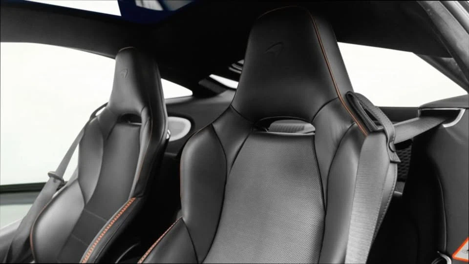 2023 McLaren GT - Image 3 of 15