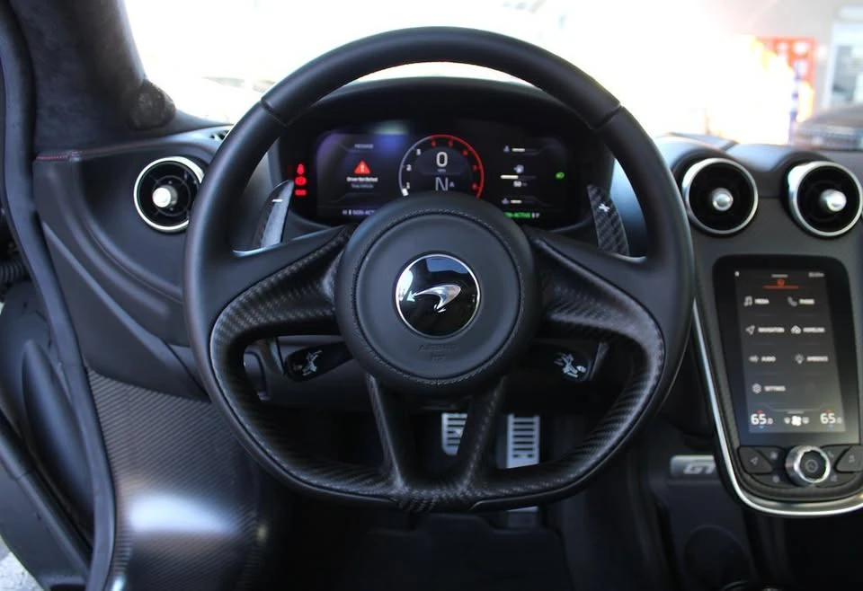 2023 McLaren GT - Image 2 of 20