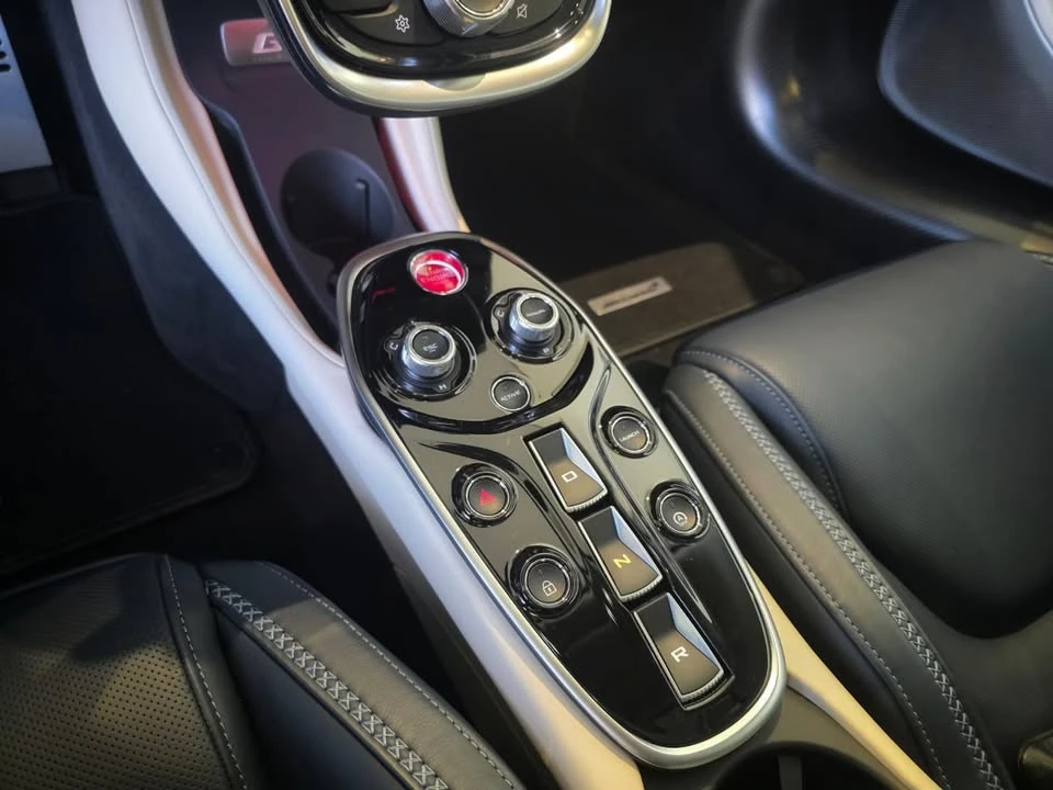 2023 McLaren GT - Image 17 of 20