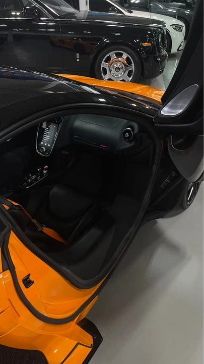 2023 McLaren GT - Image 11 of 15