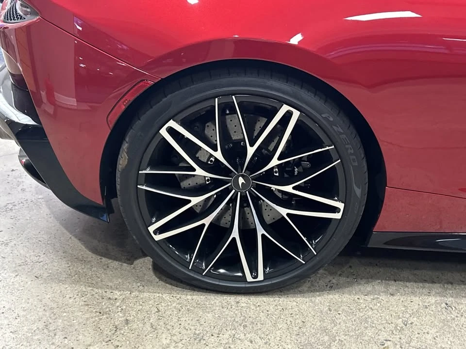2023 McLaren GT - Image 11 of 16