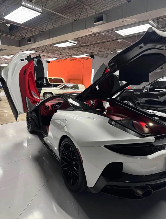 2023 McLaren GT - Image 5 of 9