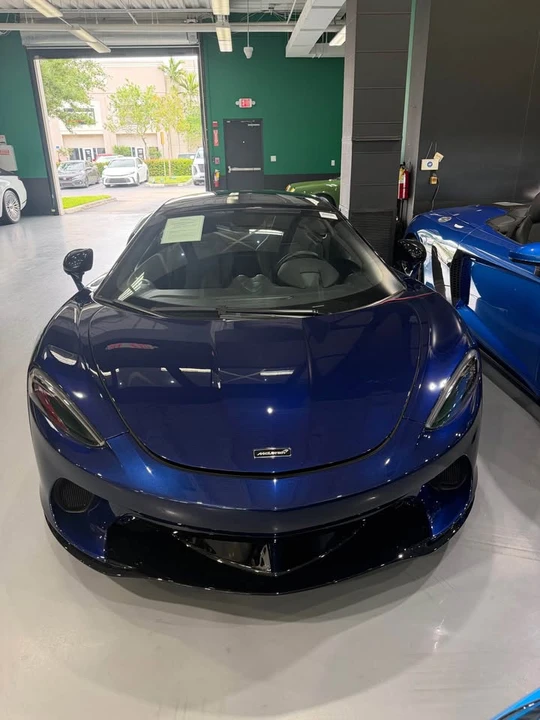 2023 McLaren GT - Image 2 of 5