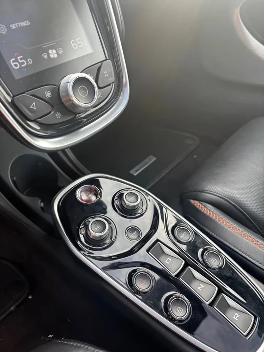 2023 McLaren GT - Image 8 of 15