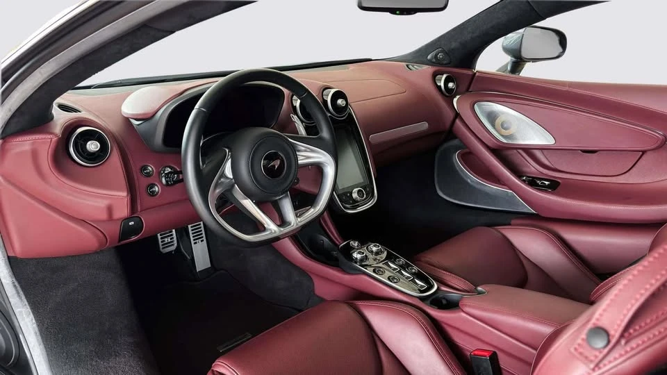 2023 McLaren GT - Image 10 of 13