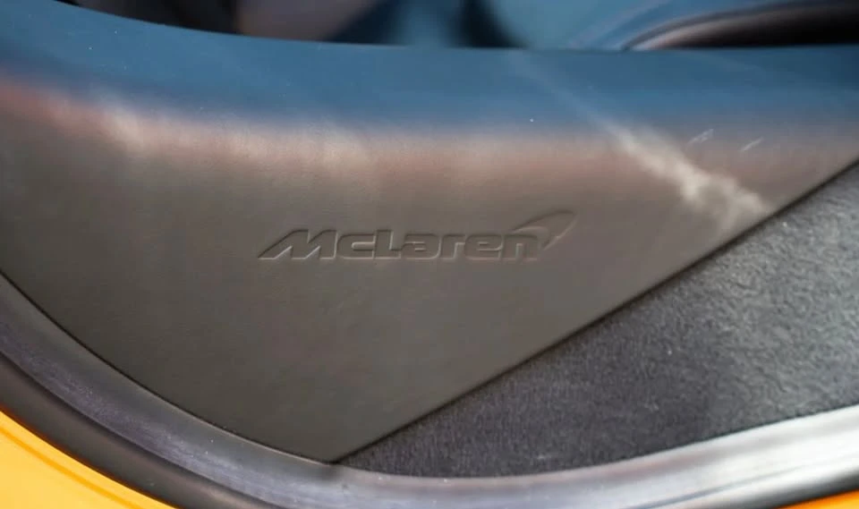 2023 McLaren GT - Image 13 of 17