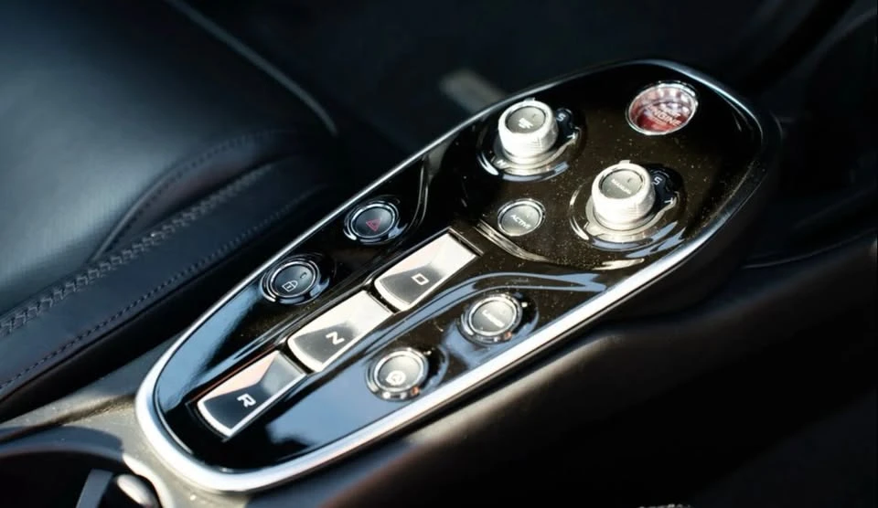 2023 McLaren GT - Image 12 of 17
