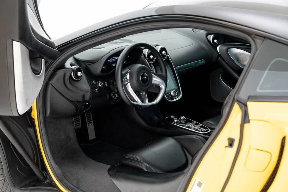 2023 McLaren GT - Image 10 of 20