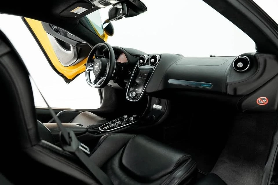 2023 McLaren GT - Image 15 of 20
