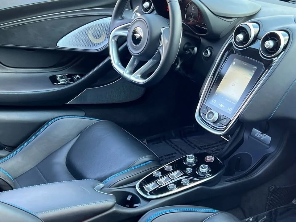 2023 McLaren GT - Image 14 of 15