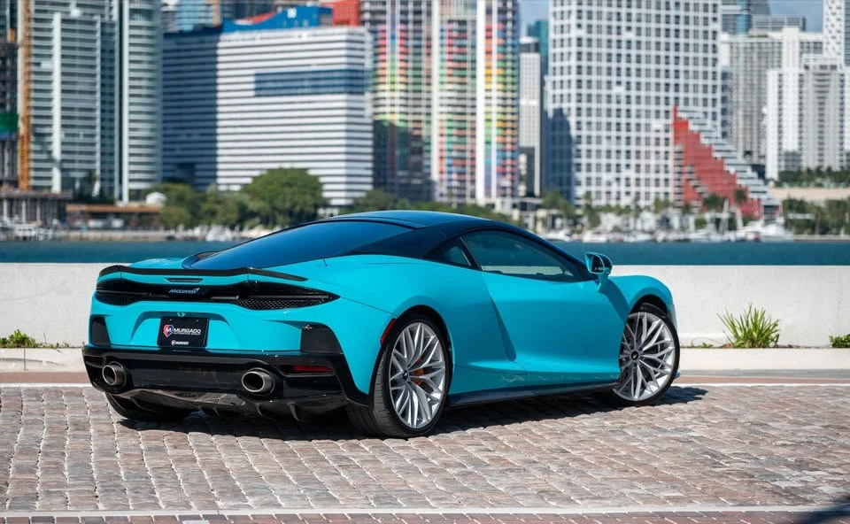 2023 McLaren GT - Image 10 of 20