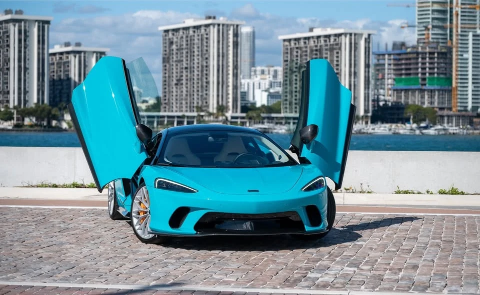 2023 McLaren GT - Image 4 of 20