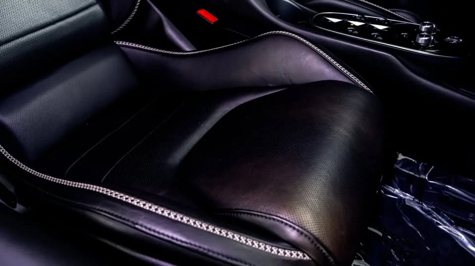 2023 McLaren GT - Image 9 of 14