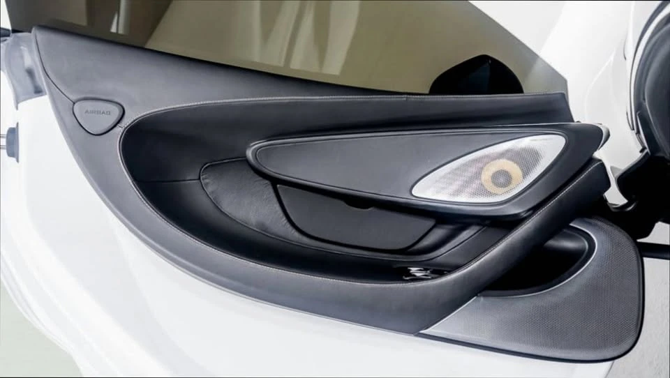 2023 McLaren GT - Image 11 of 17