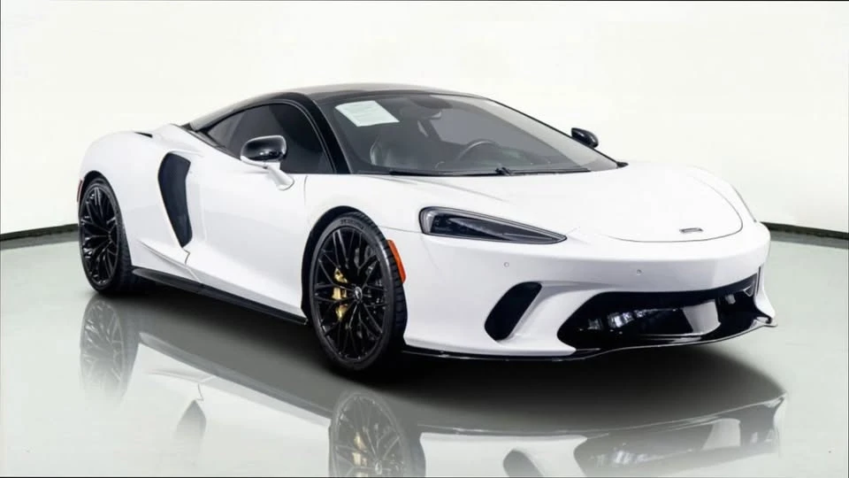 2023 McLaren GT - Image 2 of 17
