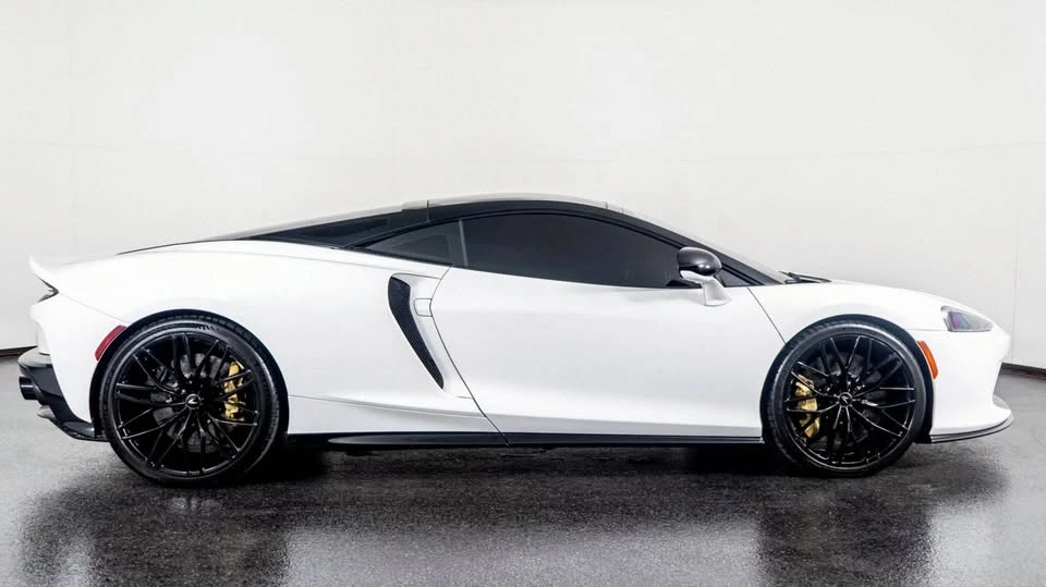 2023 McLaren GT - Image 3 of 13