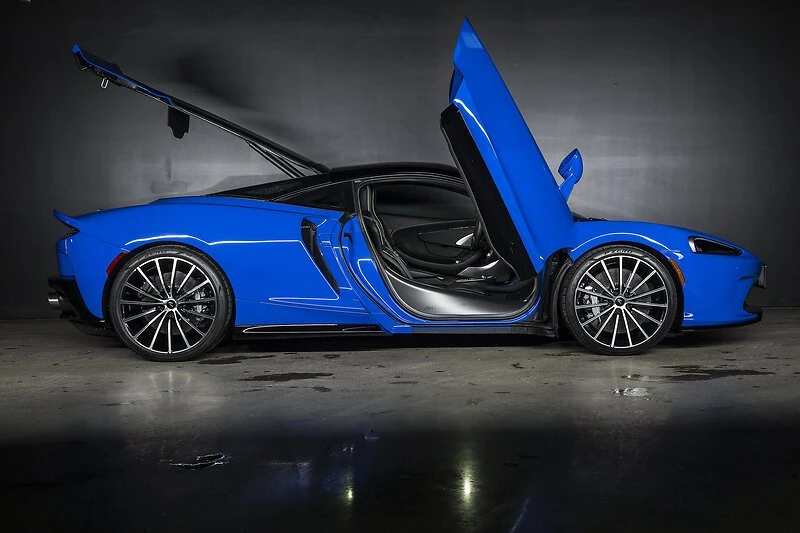 2023 McLaren GT - Image 2 of 8