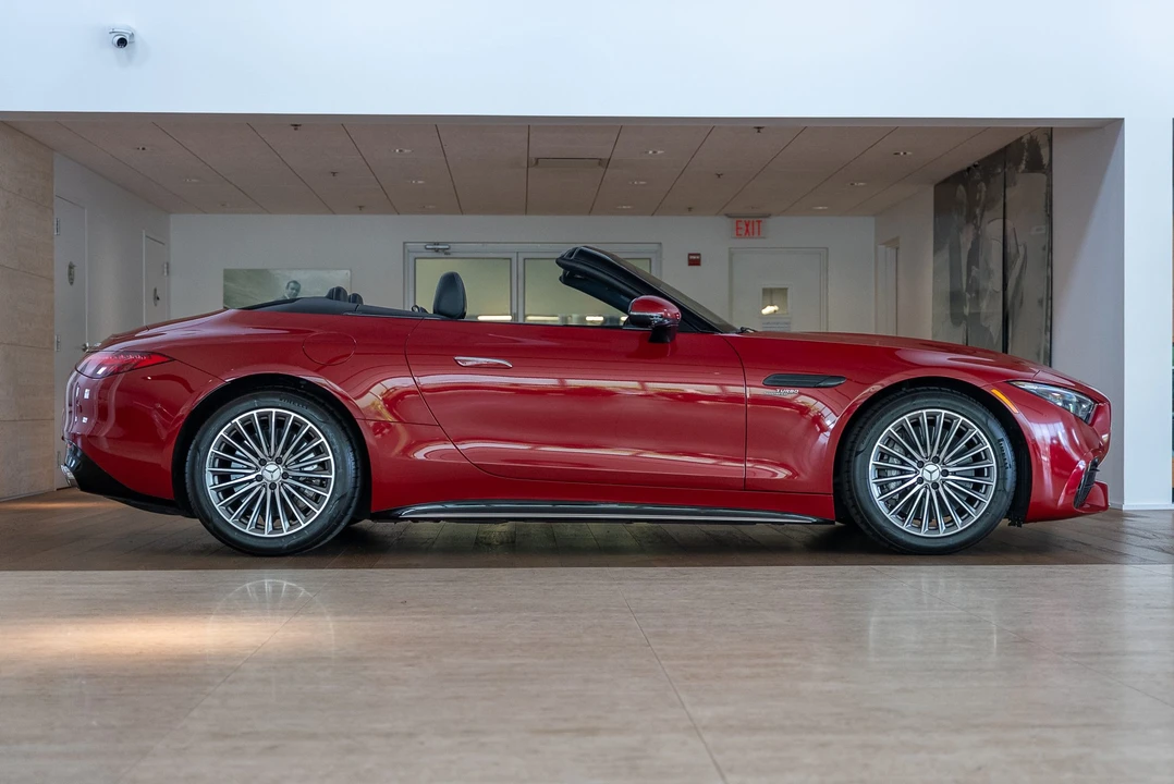 2023 Mercedes-Benz R232 SL 43 AMG - Image 16 of 31