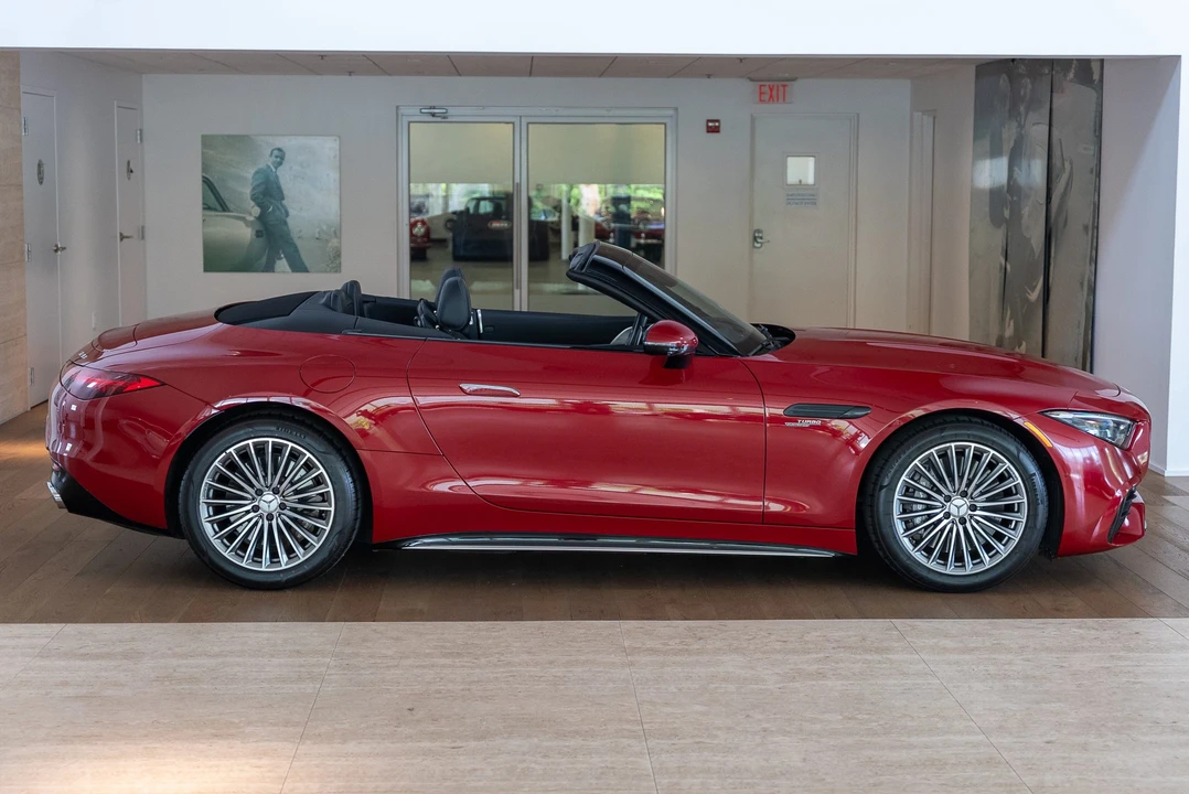 2023 Mercedes-Benz R232 SL 43 AMG - Image 17 of 31