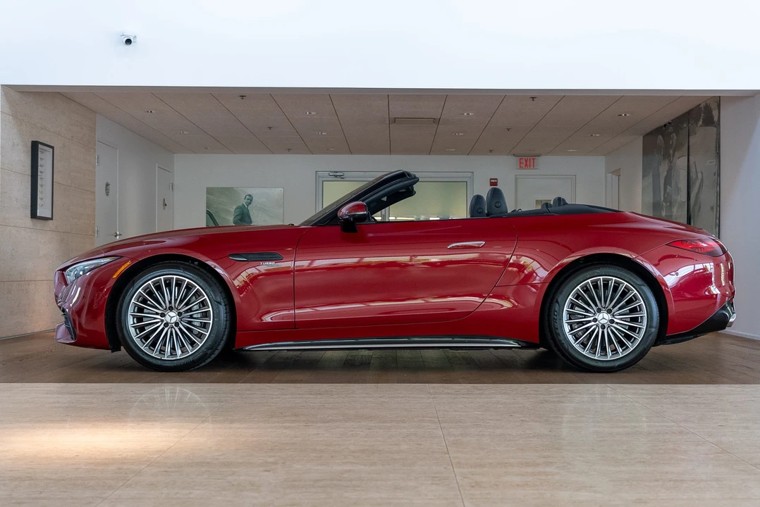 2023 Mercedes-Benz R232 SL 43 AMG - Image 7 of 31