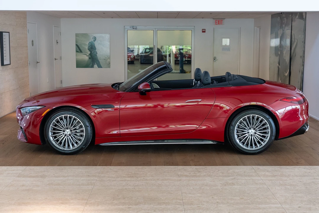 2023 Mercedes-Benz R232 SL 43 AMG - Image 9 of 31
